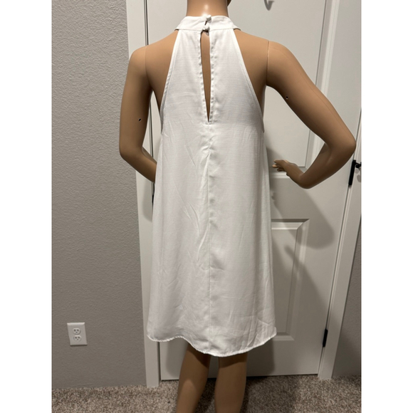 Women's Lulus lined White Halter Neck trapeze Shift Dress M - Picture 4 of 10